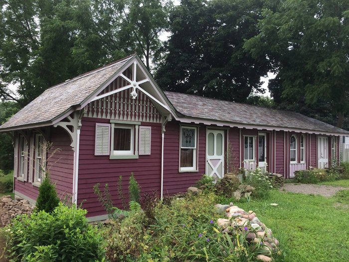Cottage at Zehr Estate